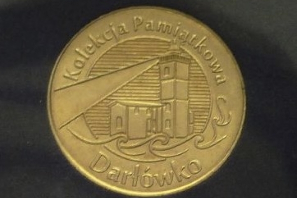 W Darłowie wydano medal upamiętniający Latarnię Morską